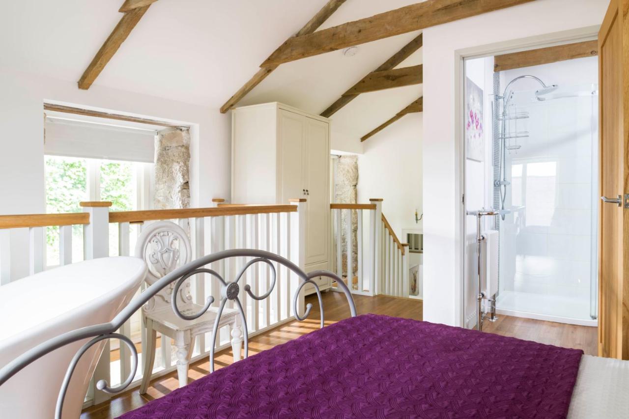 Red River Stables - Peaceful, Beautiful Grounds, Swimming Pool, Central Location For West Cornwall Camborne Esterno foto