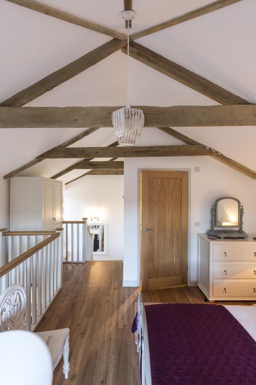 Red River Stables - Peaceful, Beautiful Grounds, Swimming Pool, Central Location For West Cornwall Camborne Esterno foto