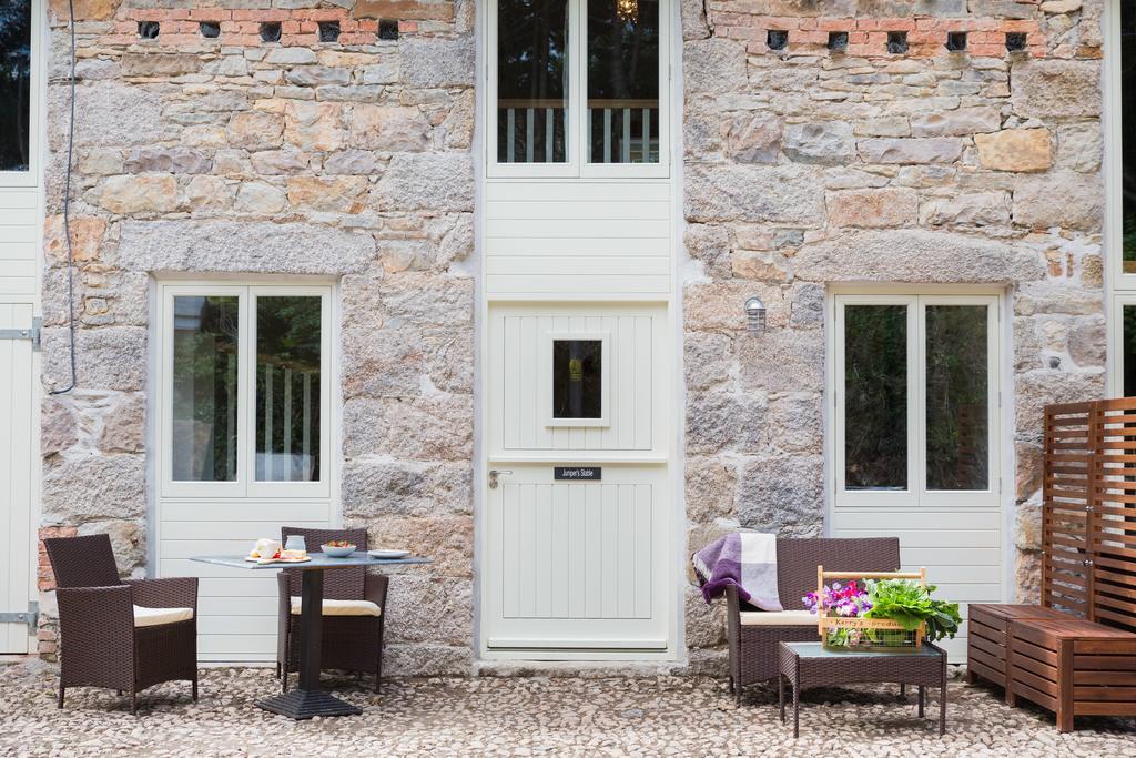 Red River Stables - Peaceful, Beautiful Grounds, Swimming Pool, Central Location For West Cornwall Camborne Esterno foto